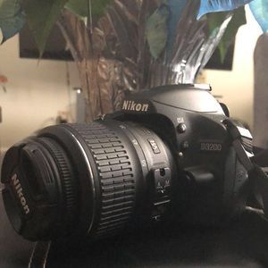 Nikon D3200 DSLR(digital single lens reflex)camera